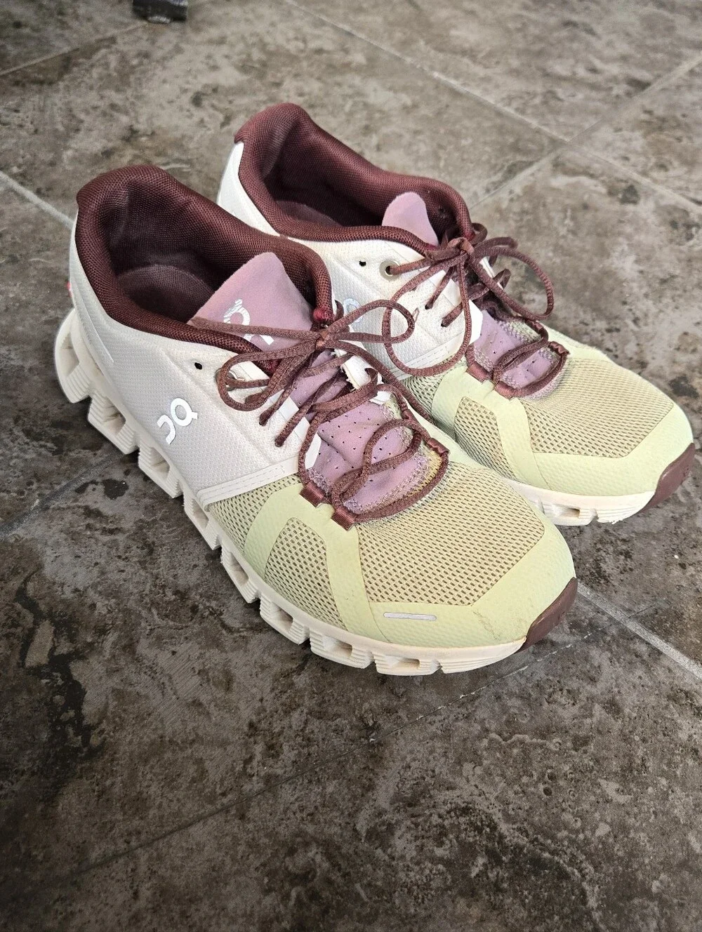 On Cloud 5 Running Shoes Sneakers Ice Haze White Green Plum Size 7.5 - Picture 1 of 14